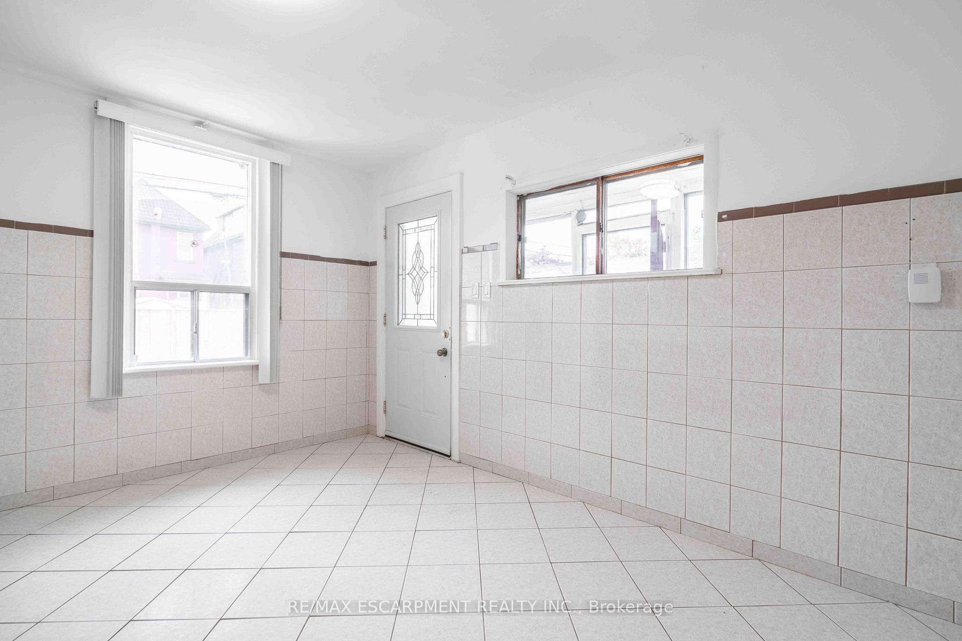 Photo 26 of 58 St. Matthews Avenue, Hamilton, Beasley — HOMEH