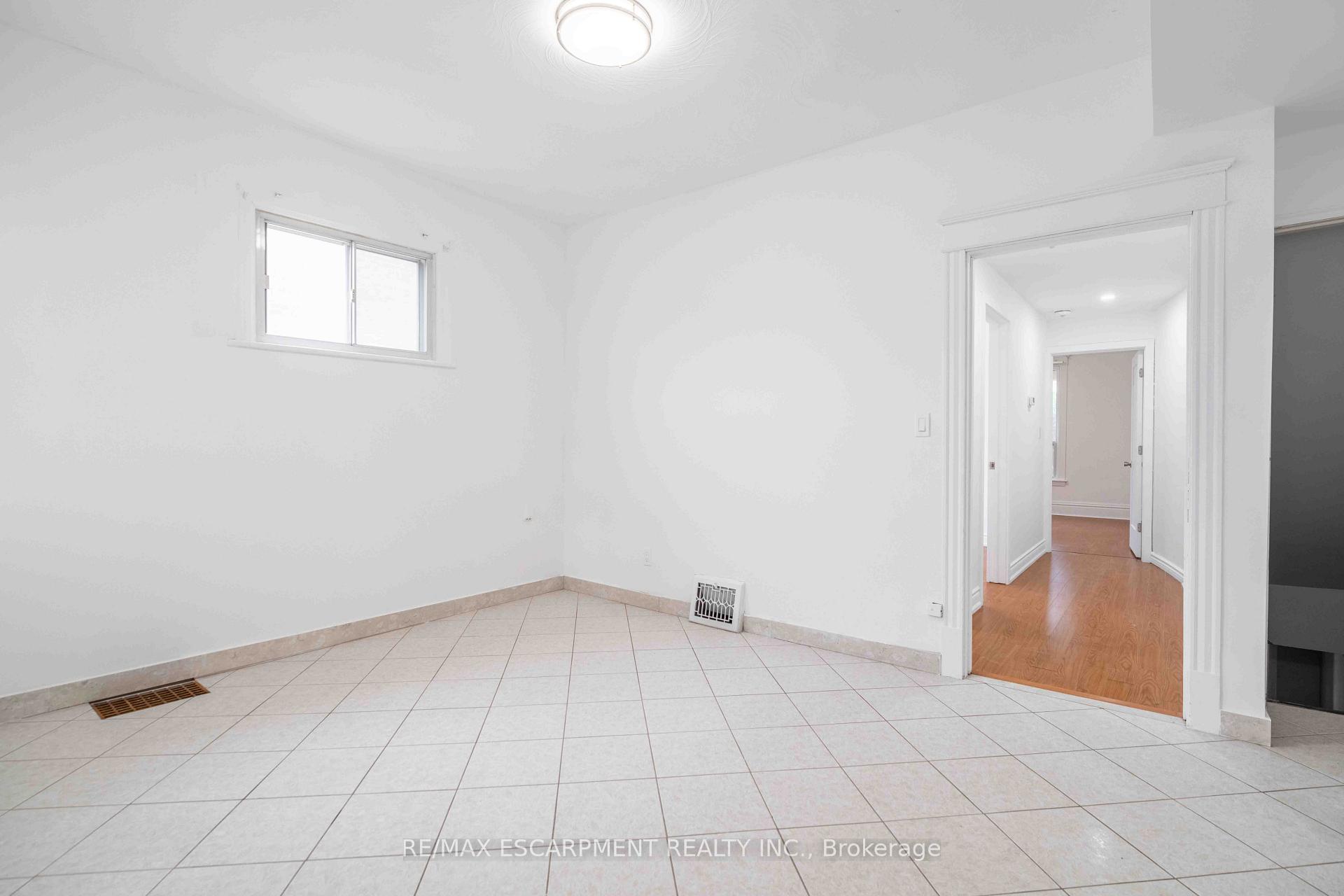 Photo 27 of 58 St. Matthews Avenue, Hamilton, Beasley — HOMEH
