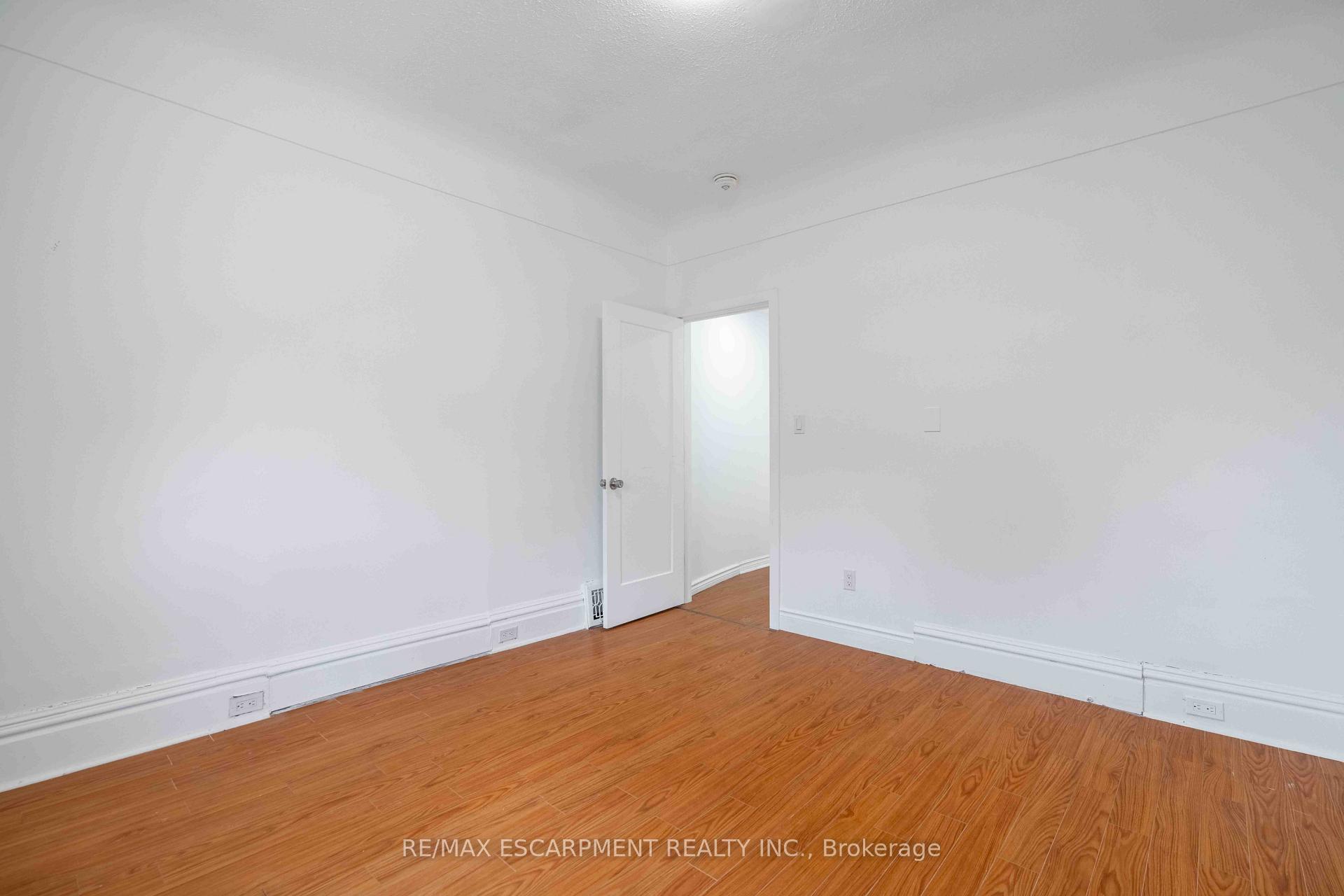 Photo 34 of 58 St. Matthews Avenue, Hamilton, Beasley — HOMEH