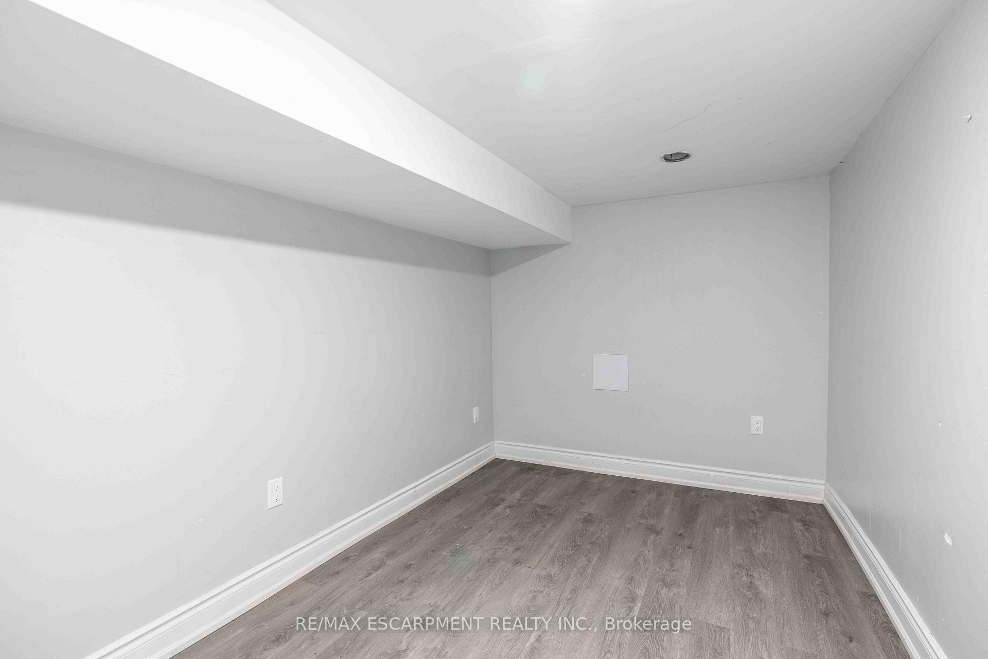 Photo 37 of 58 St. Matthews Avenue, Hamilton, Beasley — HOMEH