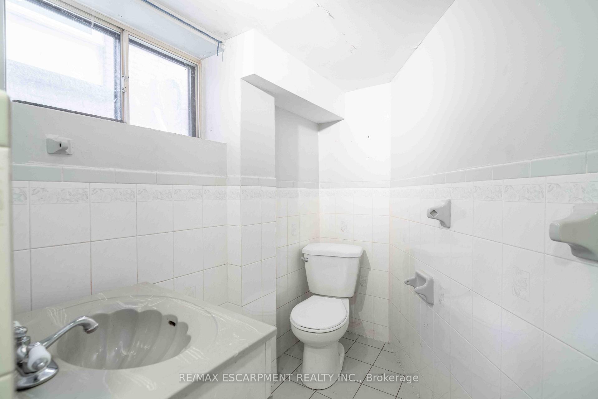 Photo 41 of 58 St. Matthews Avenue, Hamilton, Beasley — HOMEH