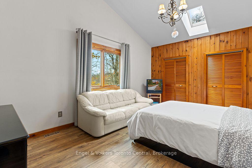 Photo 22 of 569263 Sideroad 6 Road, Blue Mountains — HOMEH