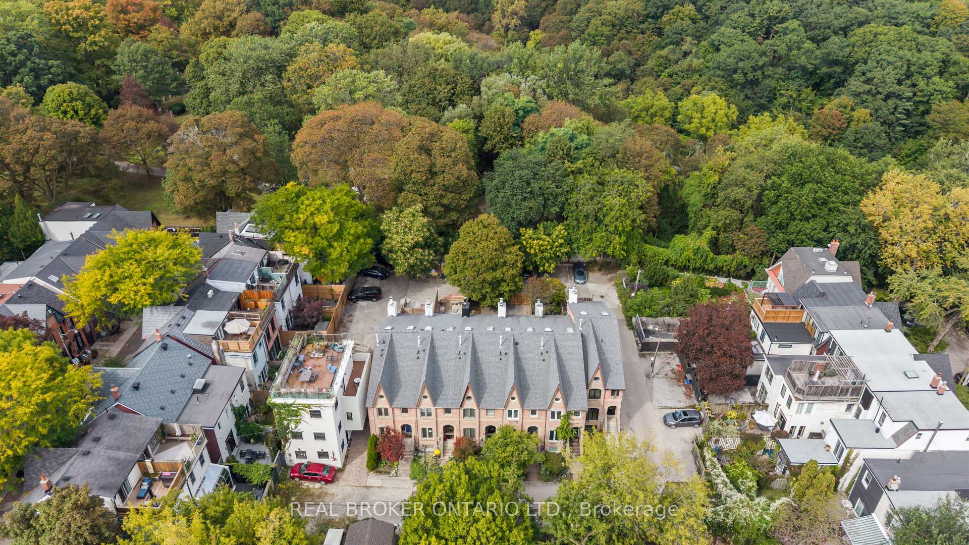 Photo 12 of 12 St. James Court, Toronto, Cabbagetown-South St. James Town — HOMEH