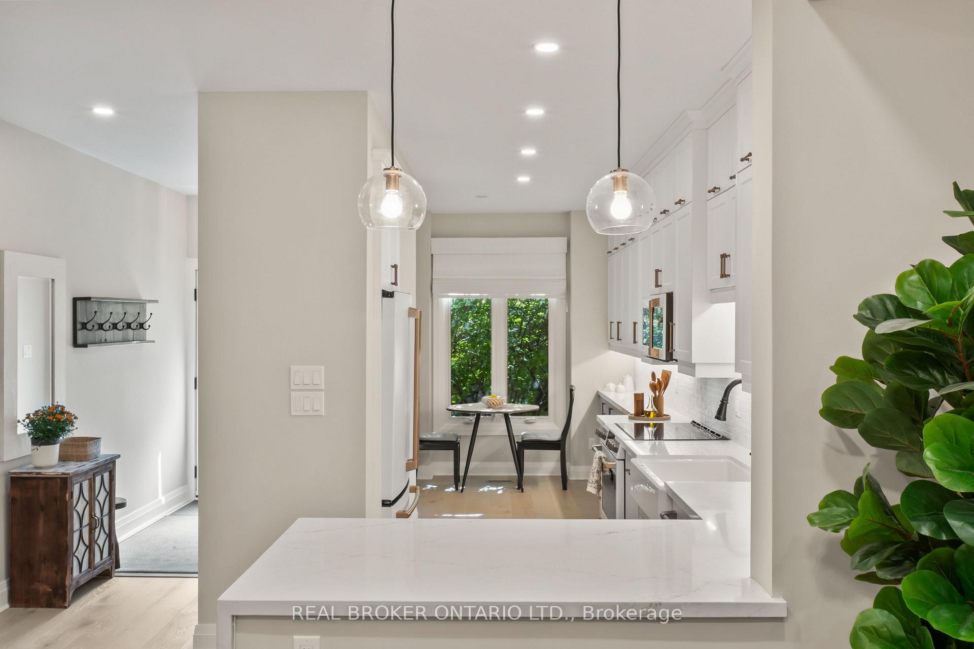 Photo 17 of 12 St. James Court, Toronto, Cabbagetown-South St. James Town — HOMEH