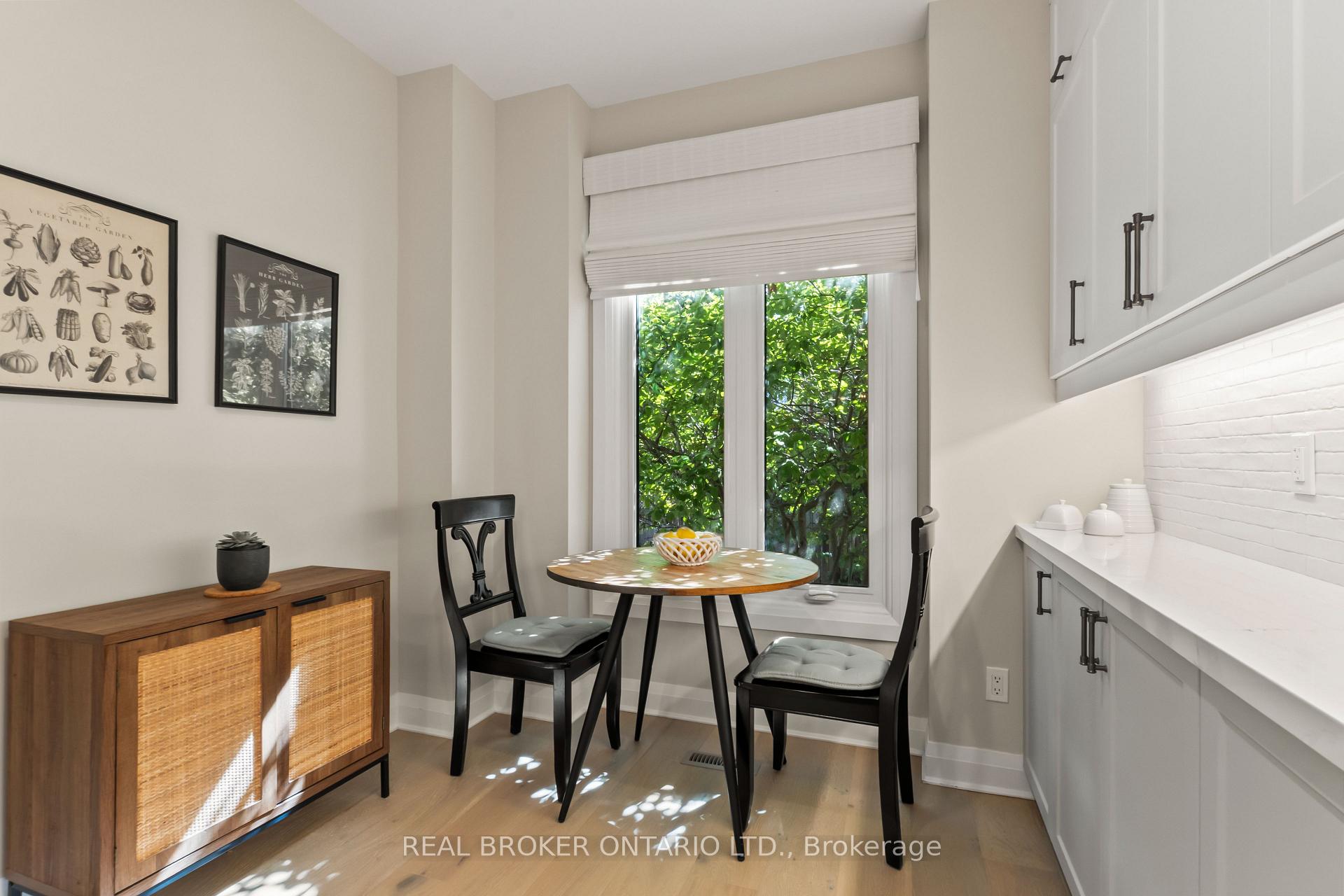 Photo 19 of 12 St. James Court, Toronto, Cabbagetown-South St. James Town — HOMEH