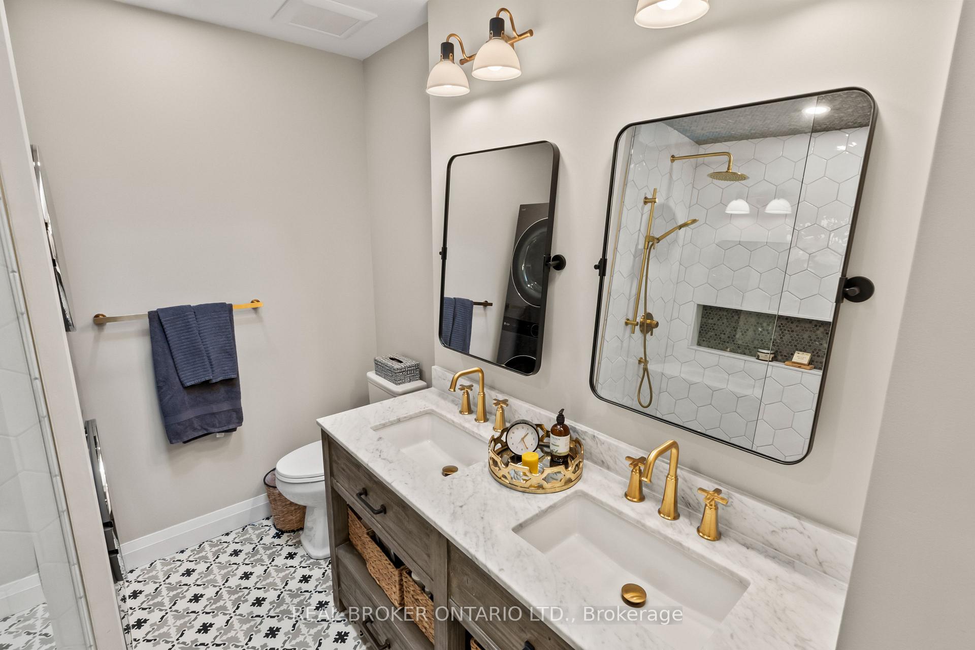 Photo 32 of 12 St. James Court, Toronto, Cabbagetown-South St. James Town — HOMEH