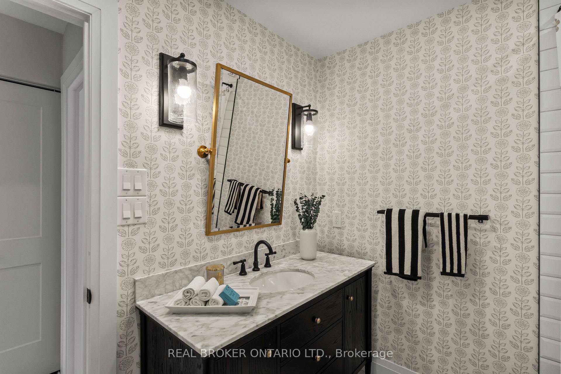 Photo 36 of 12 St. James Court, Toronto, Cabbagetown-South St. James Town — HOMEH