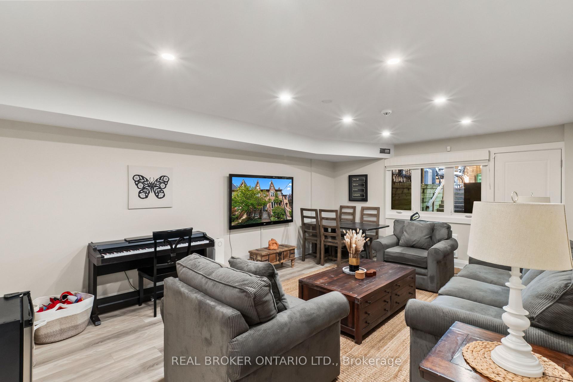 Photo 45 of 12 St. James Court, Toronto, Cabbagetown-South St. James Town — HOMEH