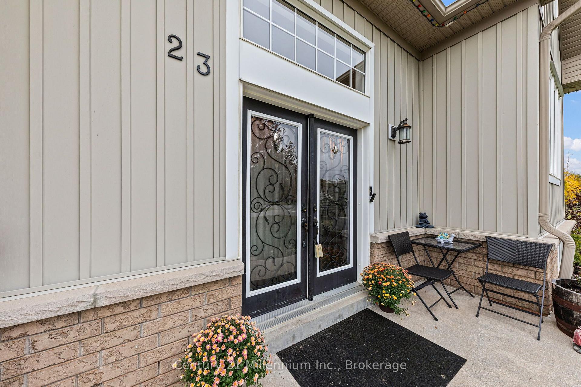 Photo 10 of 23 Butternut Crescent, Wasaga Beach — HOMEH