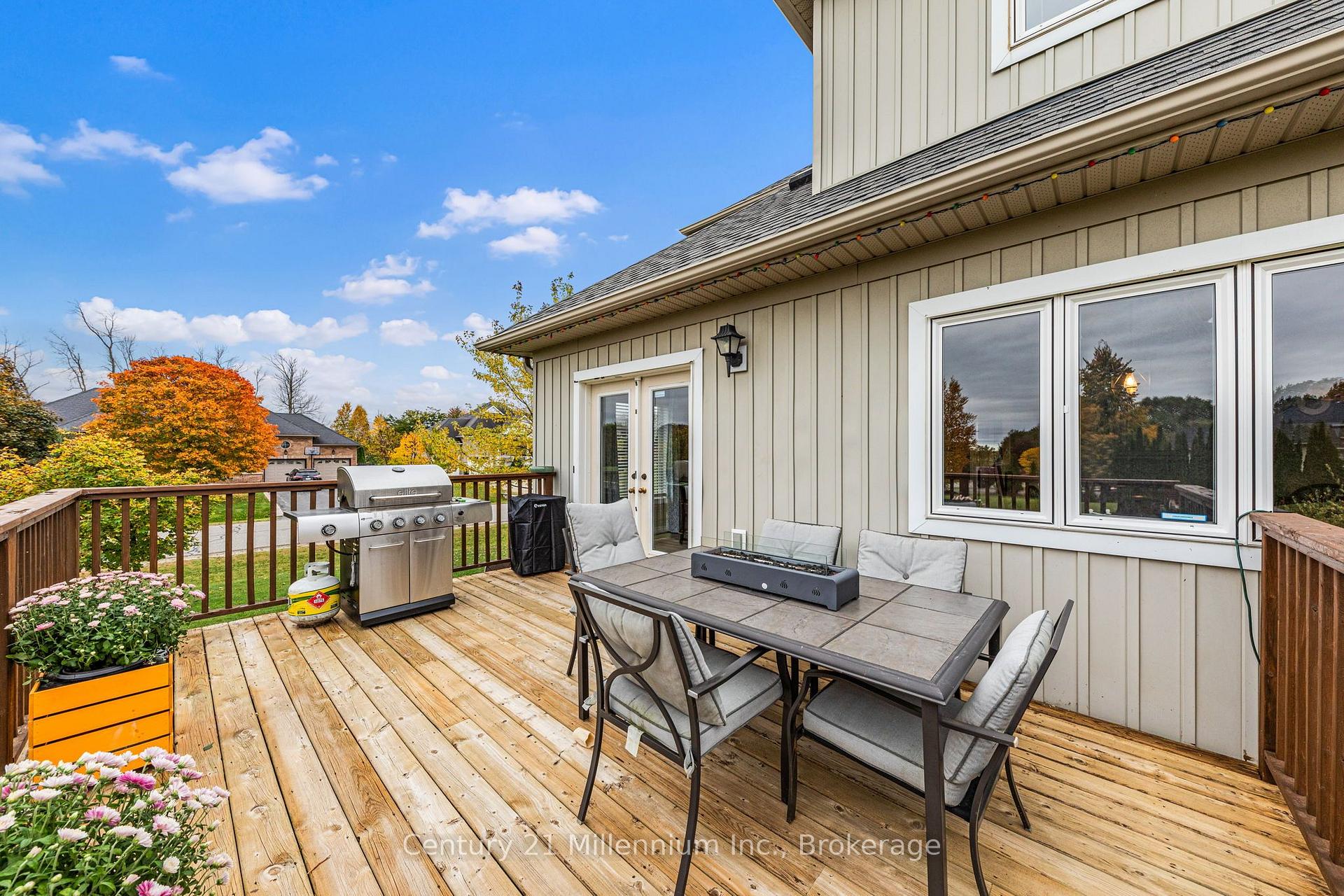 Photo 22 of 23 Butternut Crescent, Wasaga Beach — HOMEH