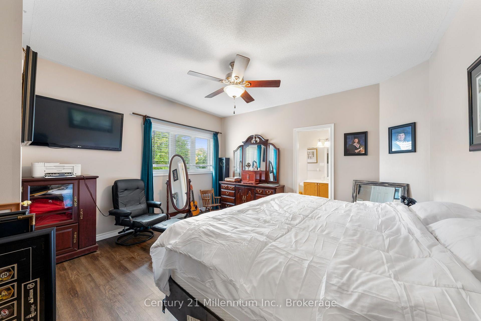 Photo 30 of 23 Butternut Crescent, Wasaga Beach — HOMEH