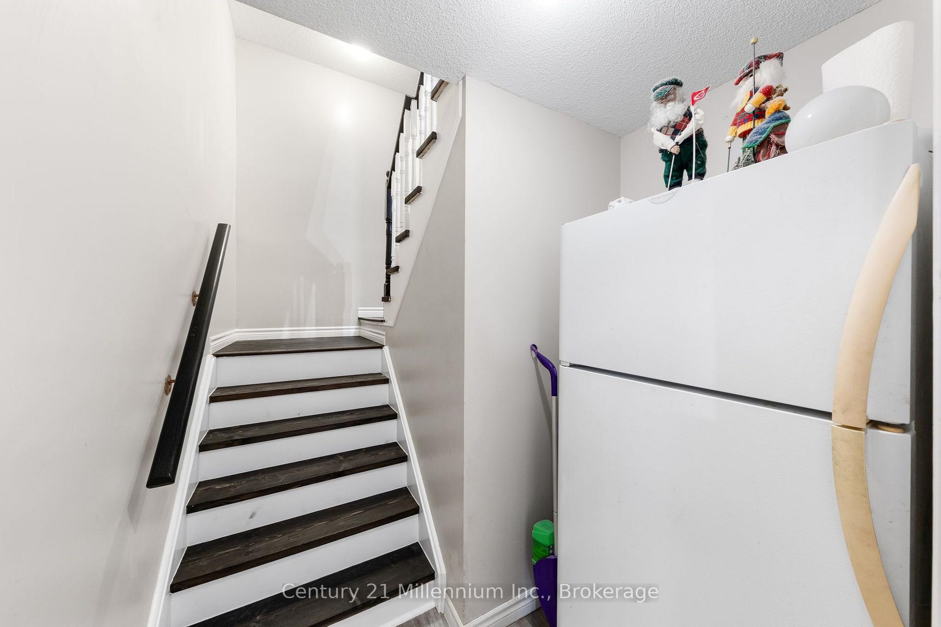 Photo 40 of 23 Butternut Crescent, Wasaga Beach — HOMEH