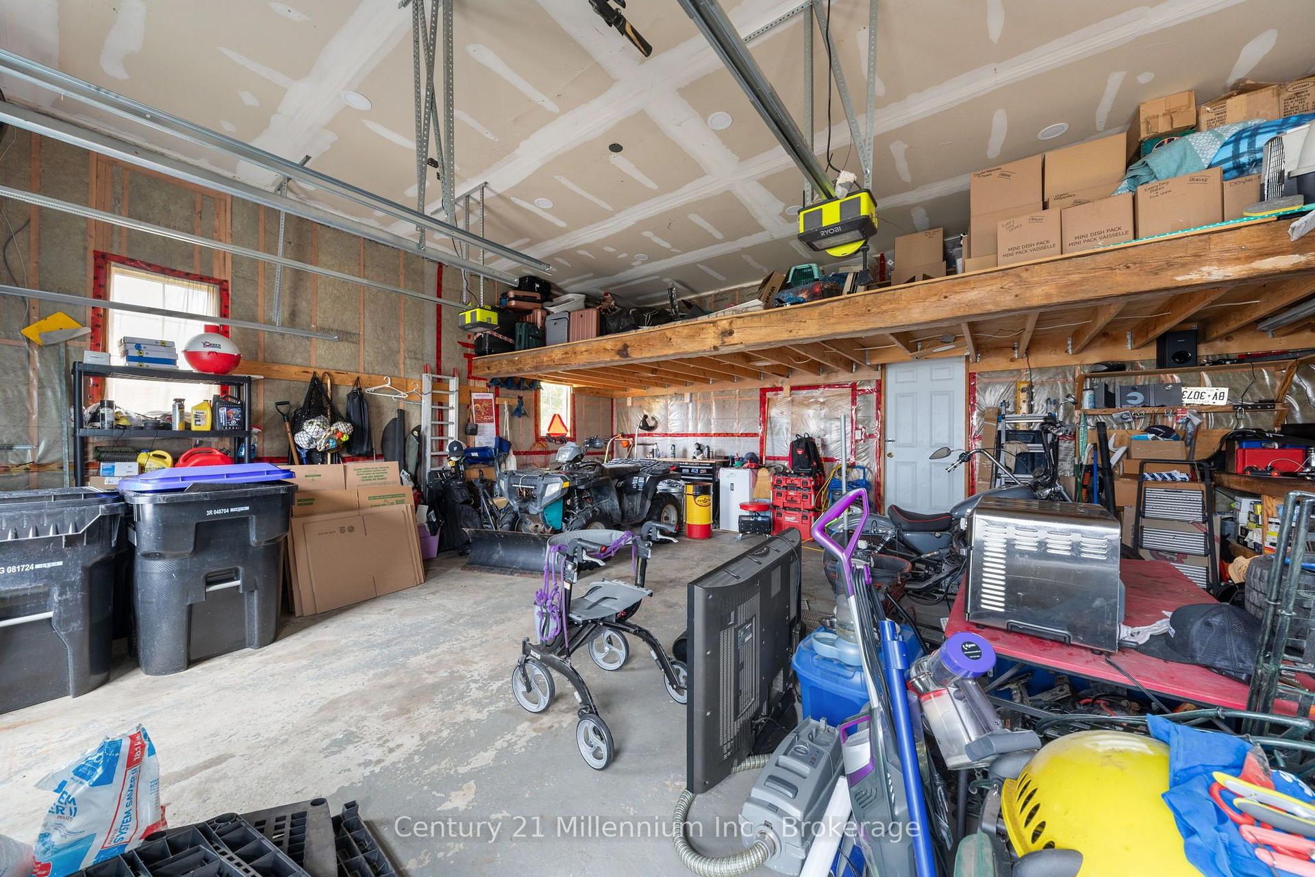 Photo 56 of 23 Butternut Crescent, Wasaga Beach — HOMEH