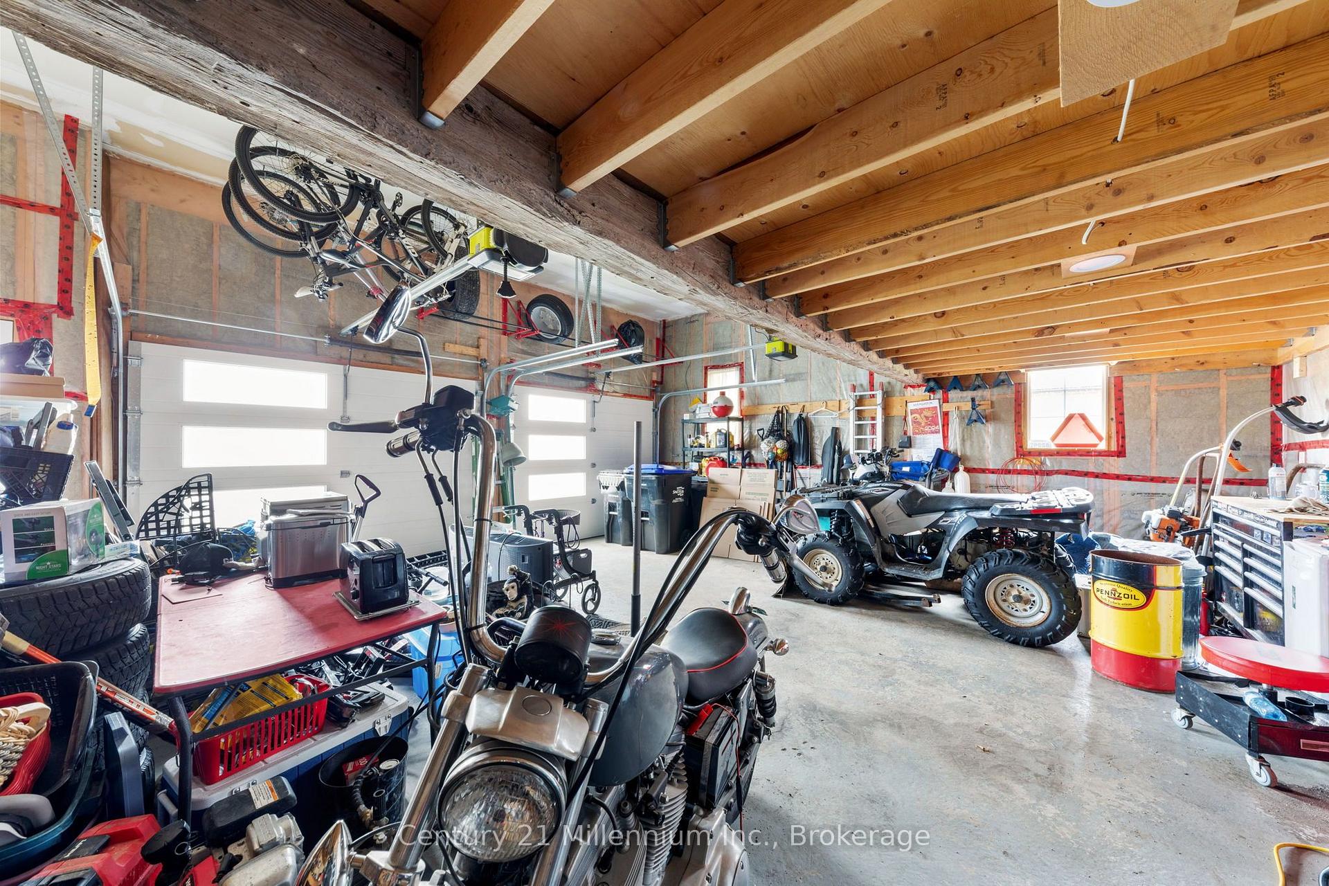 Photo 58 of 23 Butternut Crescent, Wasaga Beach — HOMEH