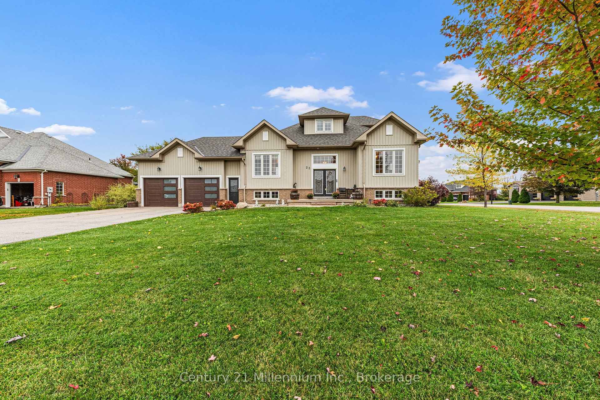 Photo 13 of 23 Butternut Crescent, Wasaga Beach — HOMEH
