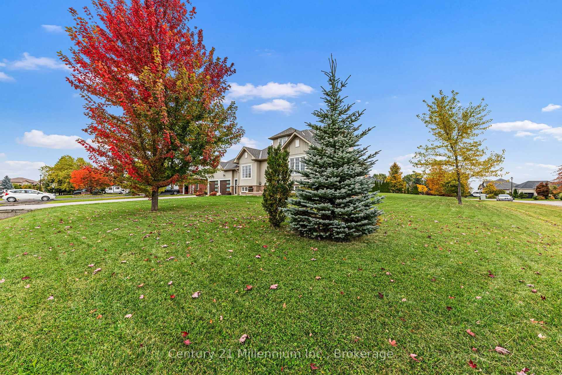 Photo 15 of 23 Butternut Crescent, Wasaga Beach — HOMEH