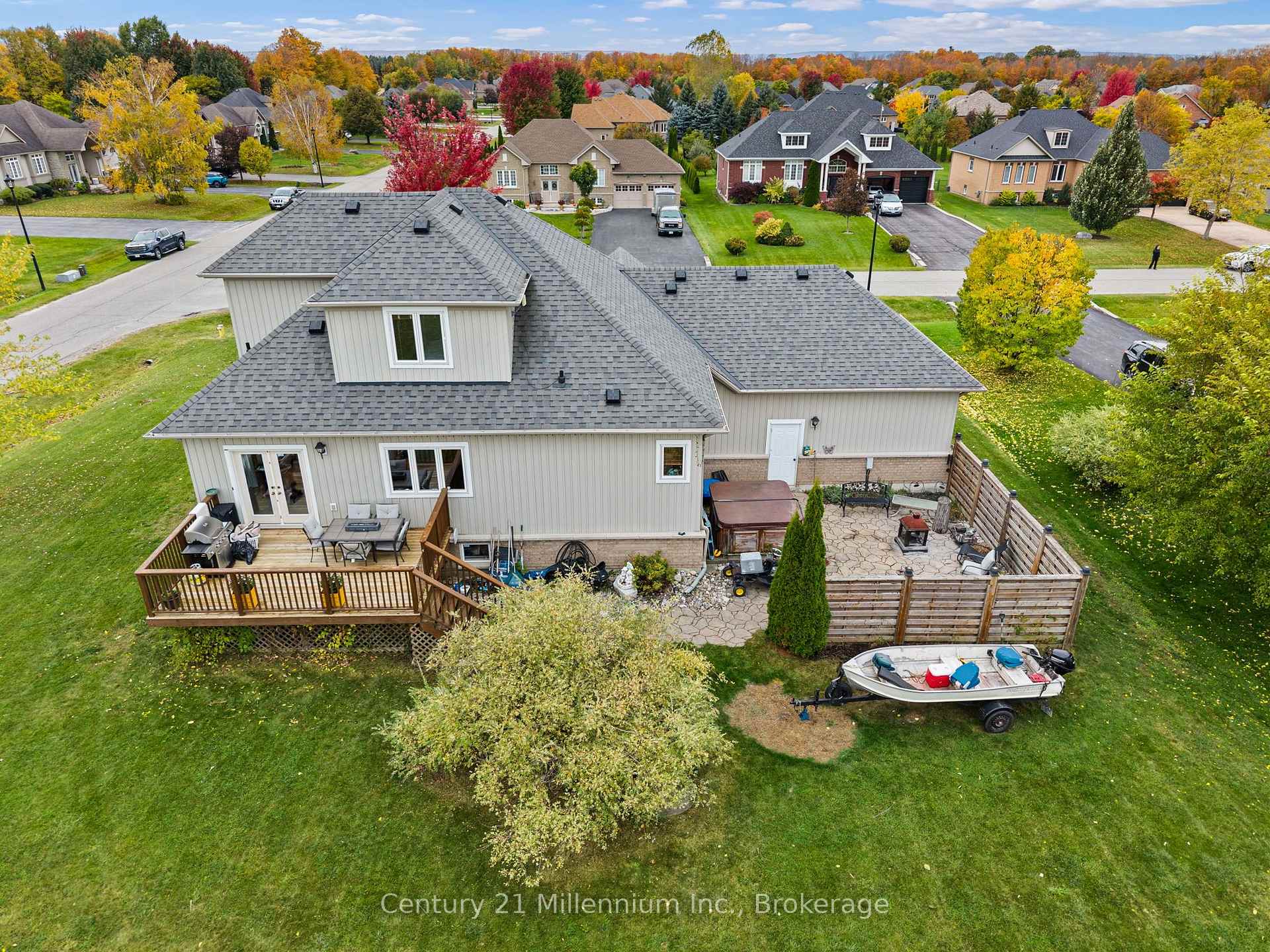 Photo 49 of 23 Butternut Crescent, Wasaga Beach — HOMEH