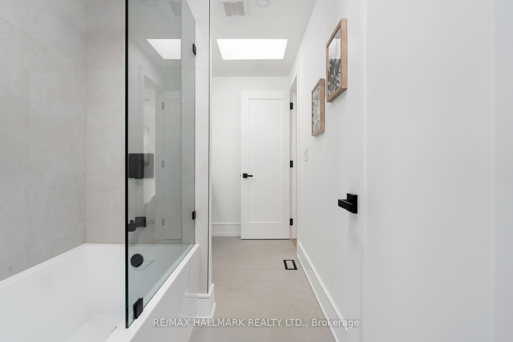 Photo 32 of 104 Yardley Avenue, Toronto, O'Connor-Parkview — HOMEH
