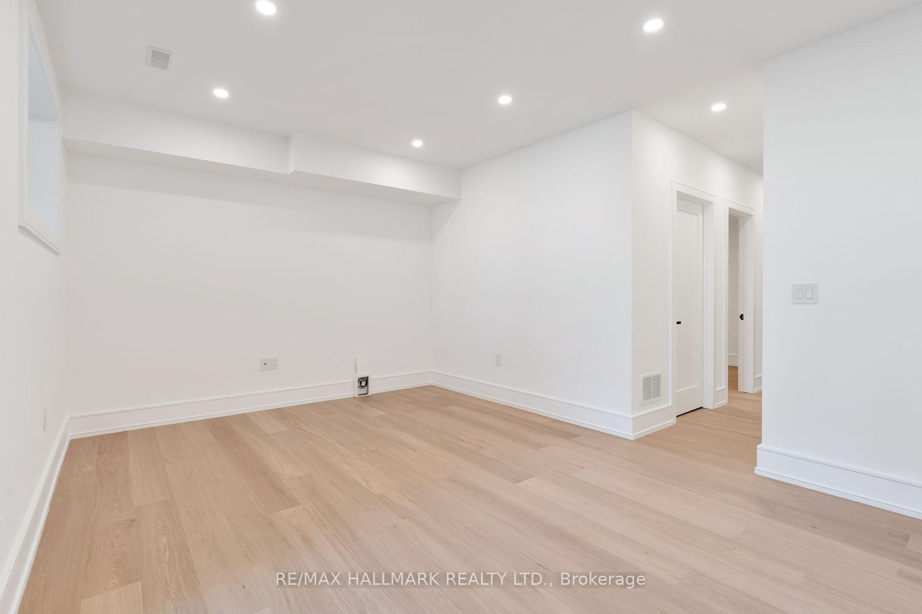 Photo 44 of 104 Yardley Avenue, Toronto, O'Connor-Parkview — HOMEH