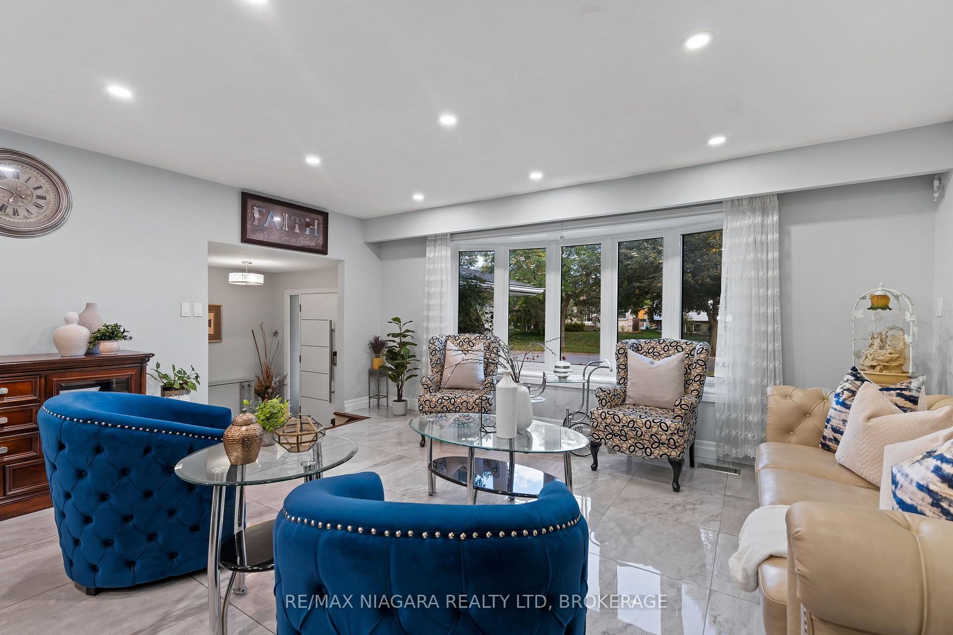 Photo 8 of 31 Jessica Drive, St. Catharines, Vine/Linwell — HOMEH