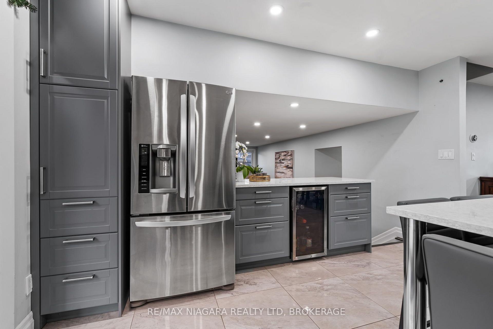 Photo 13 of 31 Jessica Drive, St. Catharines, Vine/Linwell — HOMEH