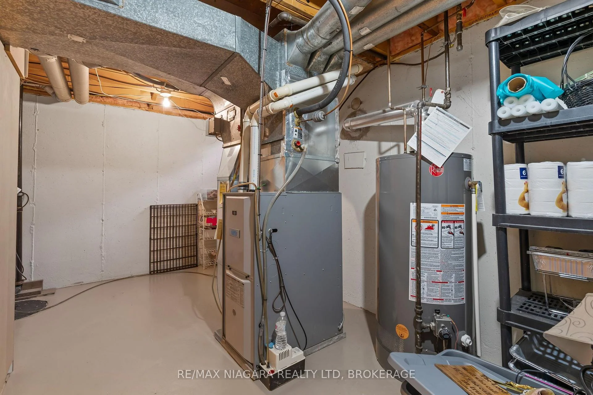 Photo 34 of 31 Jessica Drive, St. Catharines, Vine/Linwell — HOMEH