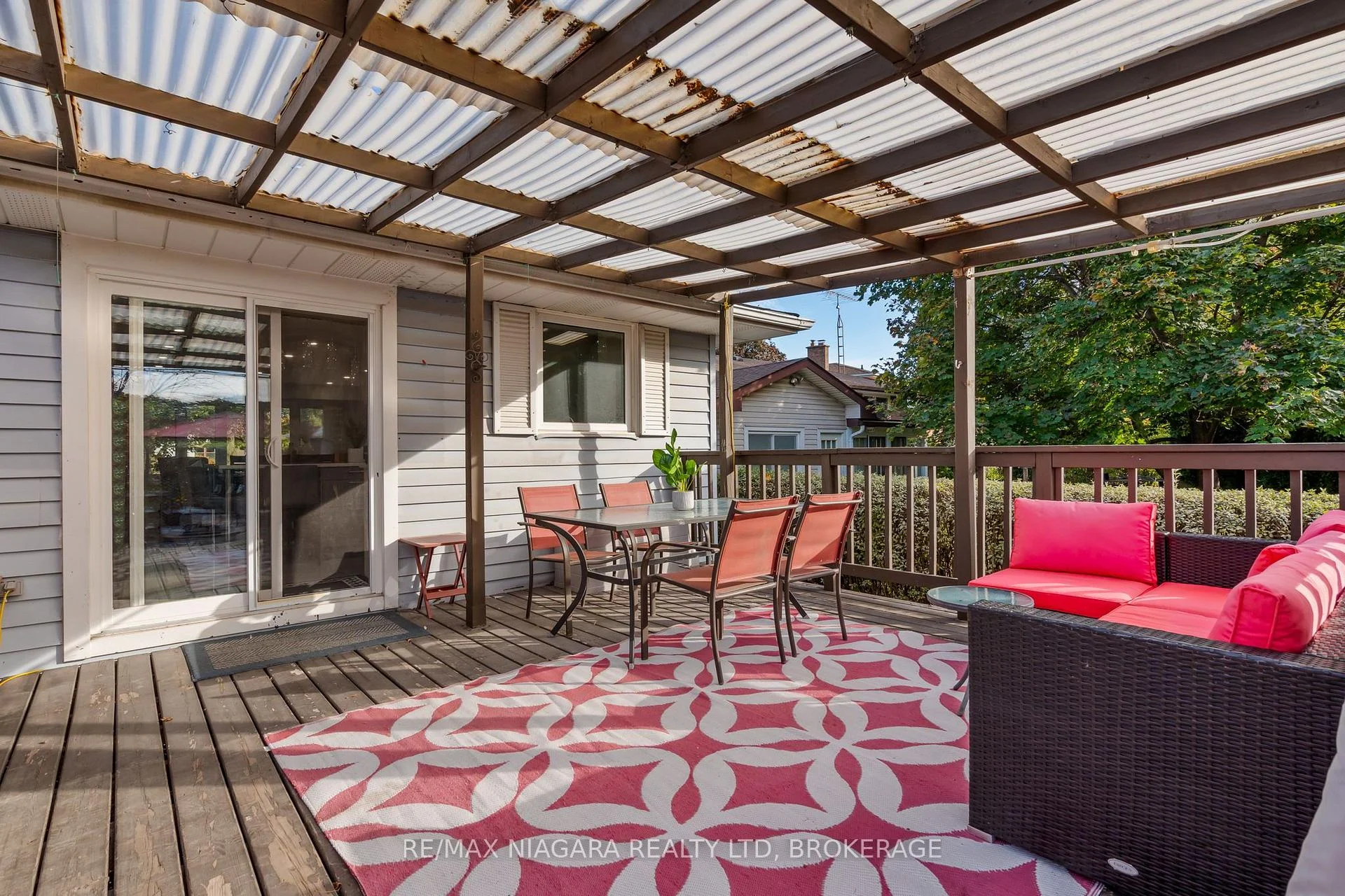 Photo 36 of 31 Jessica Drive, St. Catharines, Vine/Linwell — HOMEH