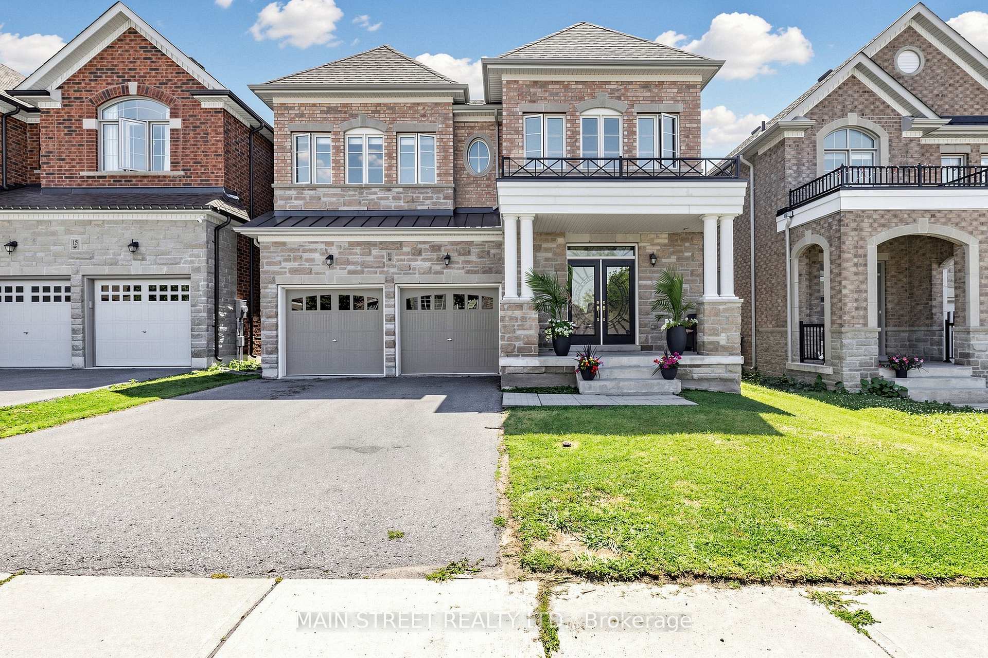 Photo 1 of 11 Robert Baldwin Boulevard, East Gwillimbury, Sharon — HOMEH