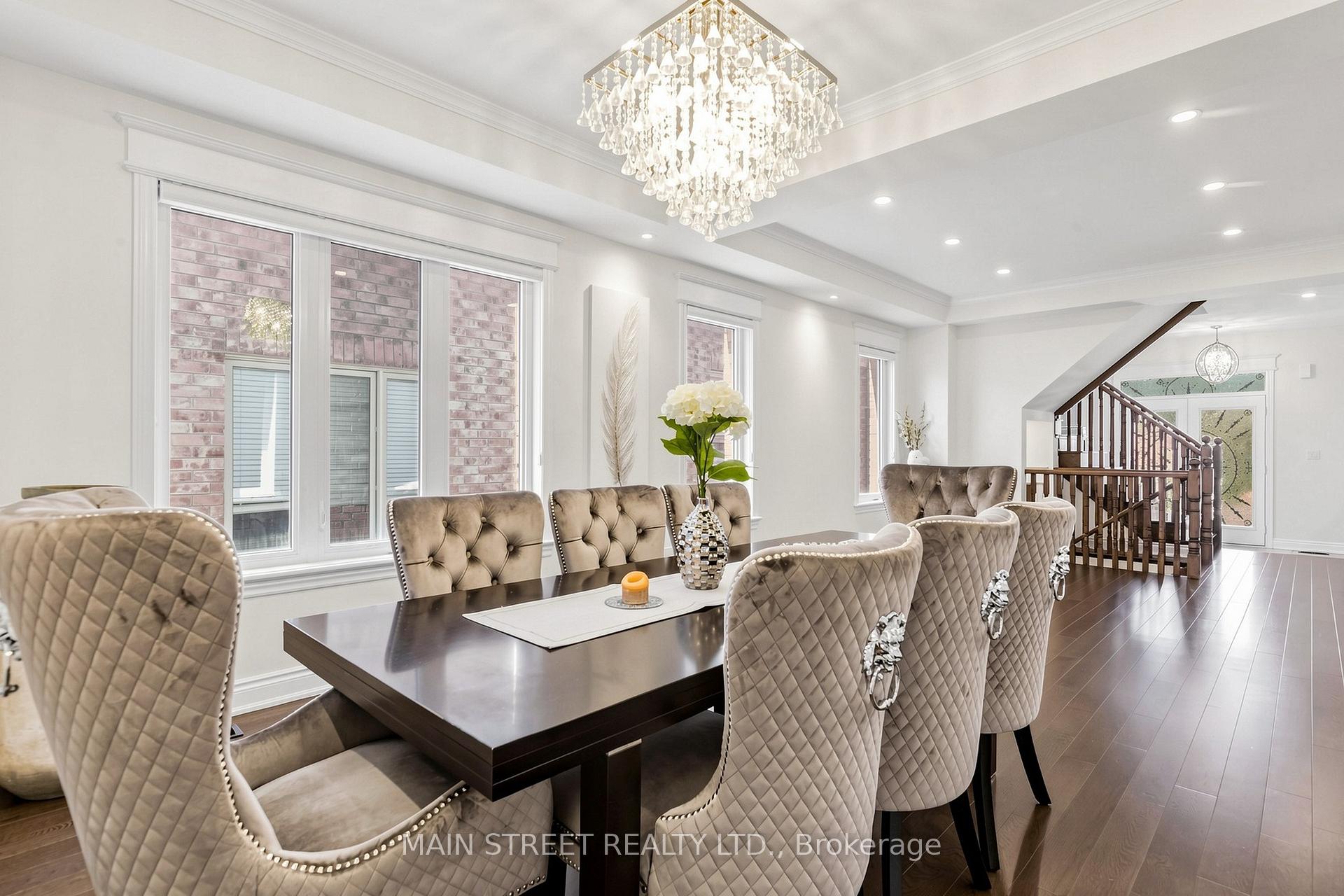 Photo 8 of 11 Robert Baldwin Boulevard, East Gwillimbury, Sharon — HOMEH