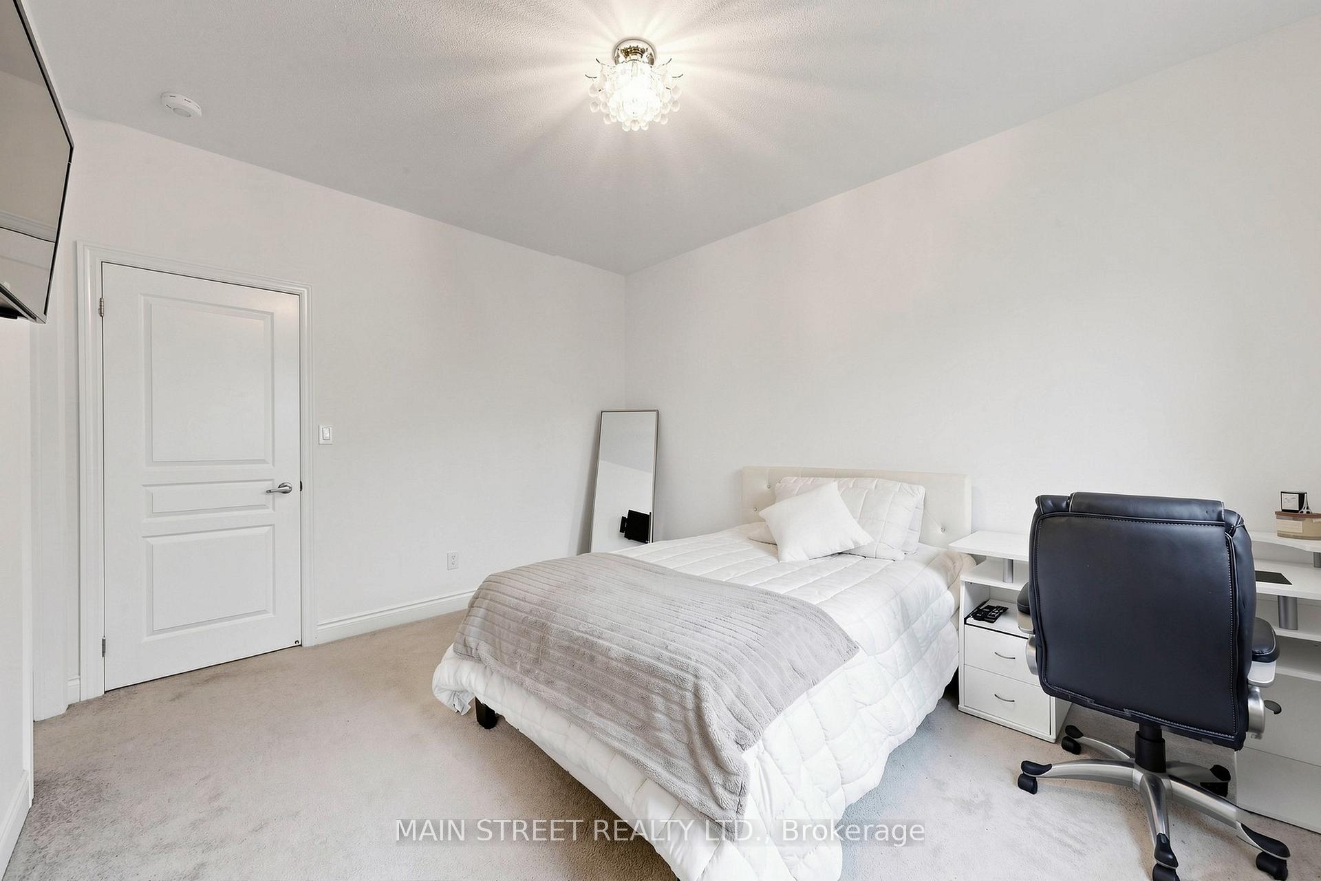 Photo 35 of 11 Robert Baldwin Boulevard, East Gwillimbury, Sharon — HOMEH