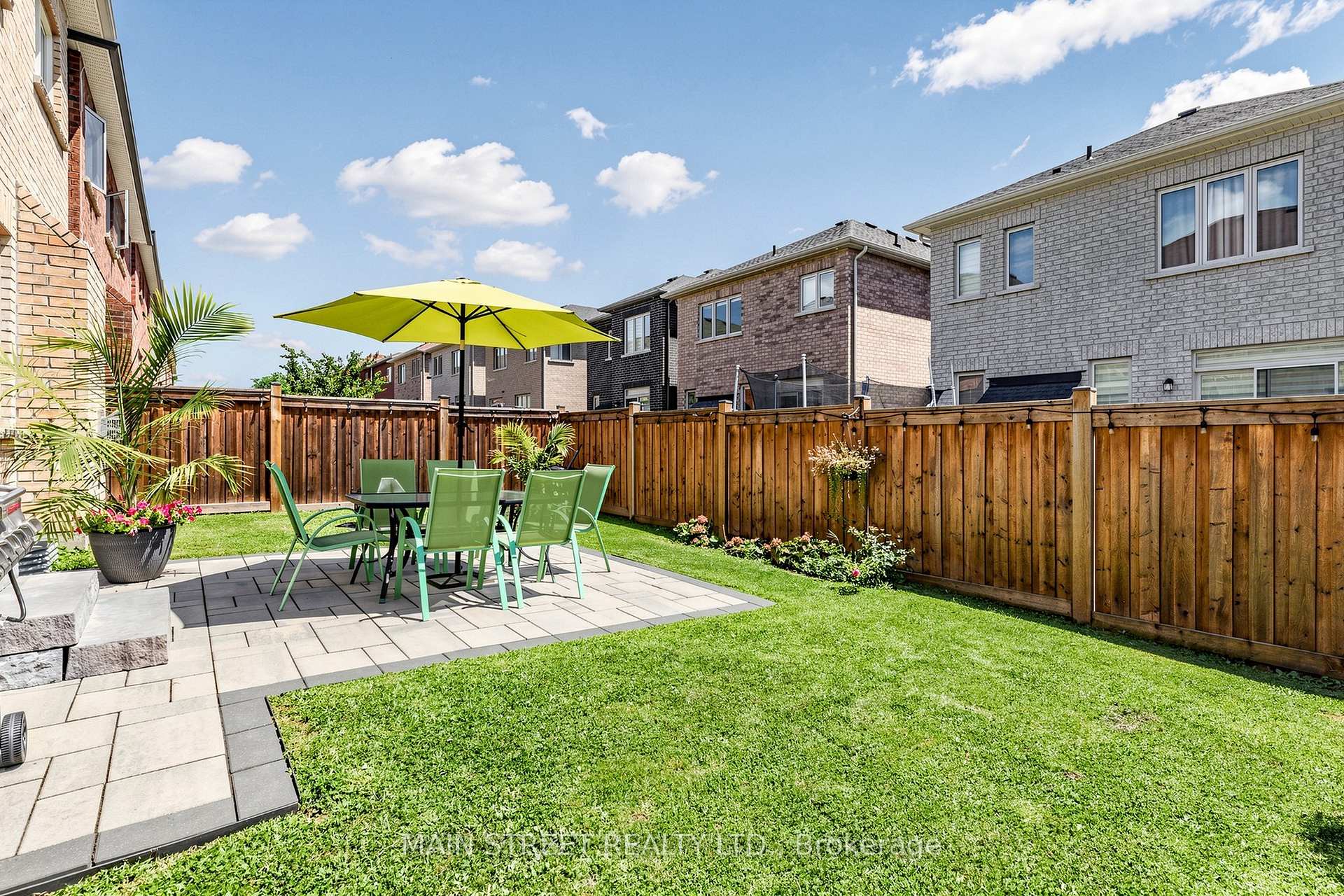 Photo 45 of 11 Robert Baldwin Boulevard, East Gwillimbury, Sharon — HOMEH