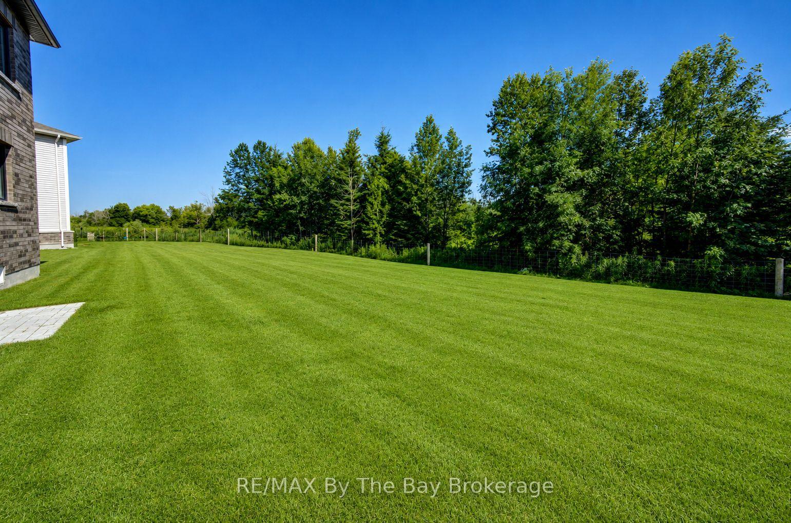 Photo 3 of 50 Amber Drive, Wasaga Beach — HOMEH