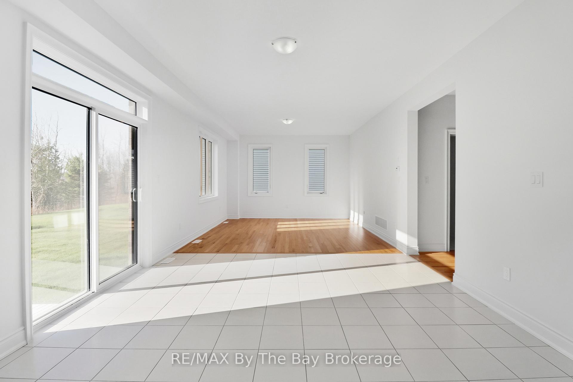 Photo 10 of 50 Amber Drive, Wasaga Beach — HOMEH