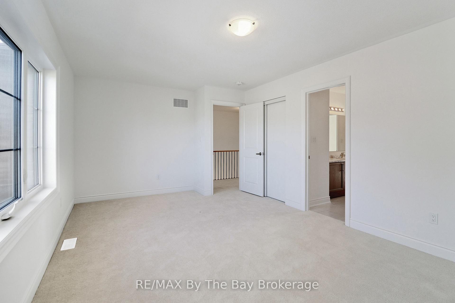 Photo 15 of 50 Amber Drive, Wasaga Beach — HOMEH