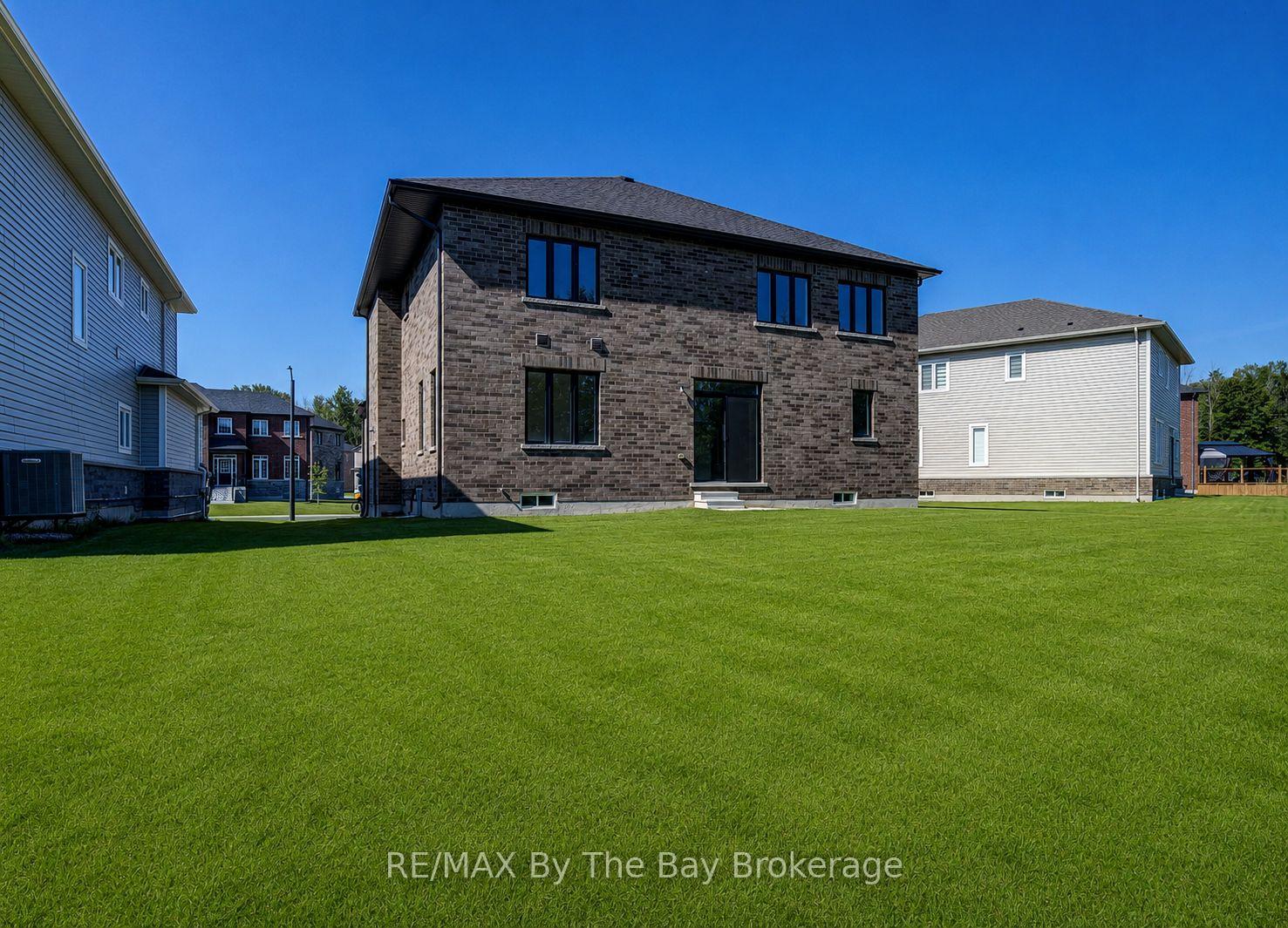 Photo 23 of 50 Amber Drive, Wasaga Beach — HOMEH