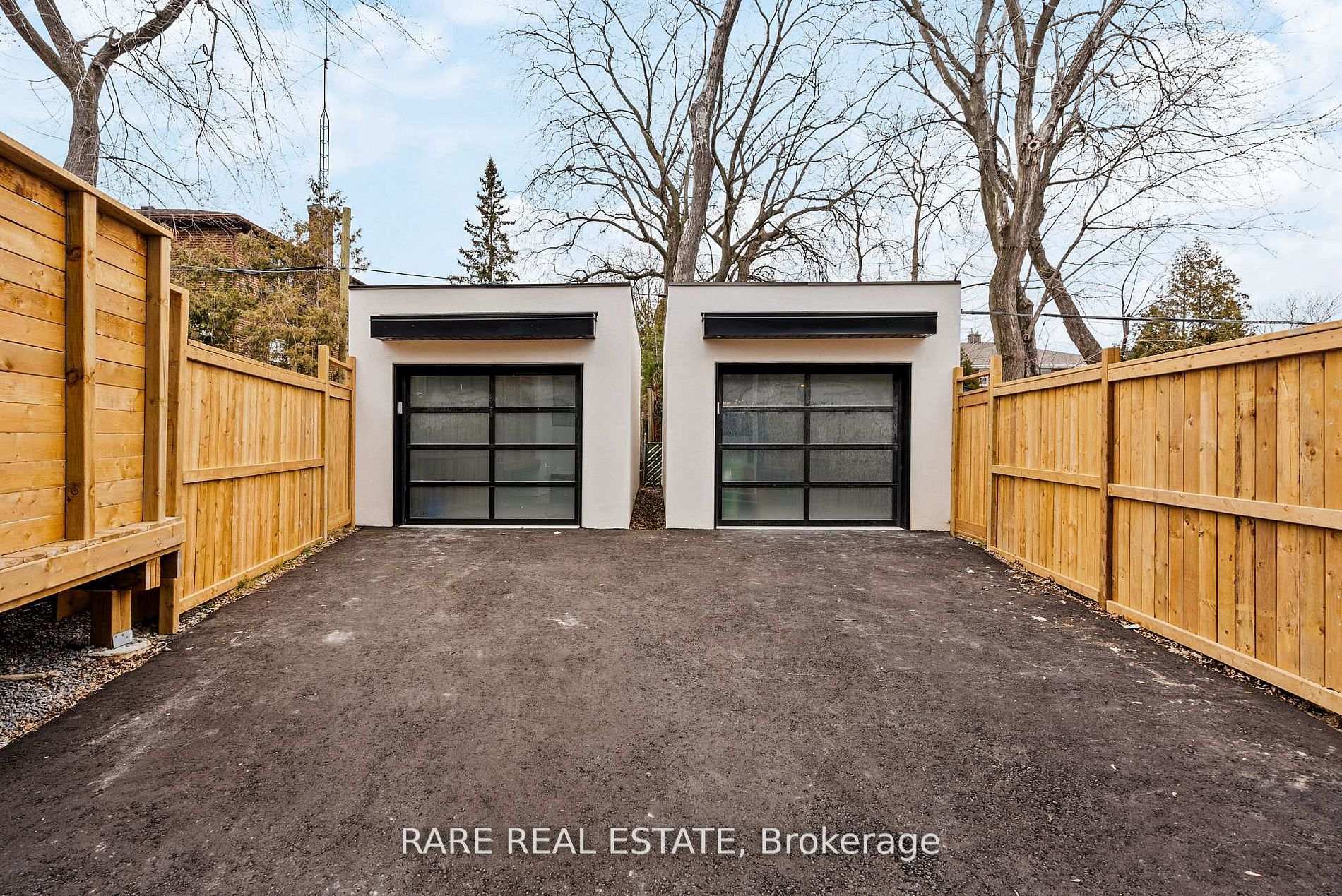 Photo 22 of 21 Twenty Ninth Street, Etobicoke, Long Branch — HOMEH