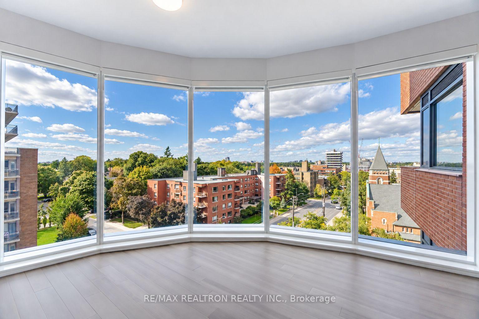 Photo 3 of Unit 507, 2525 Bathurst Street, Toronto, Forest Hill North — HOMEH