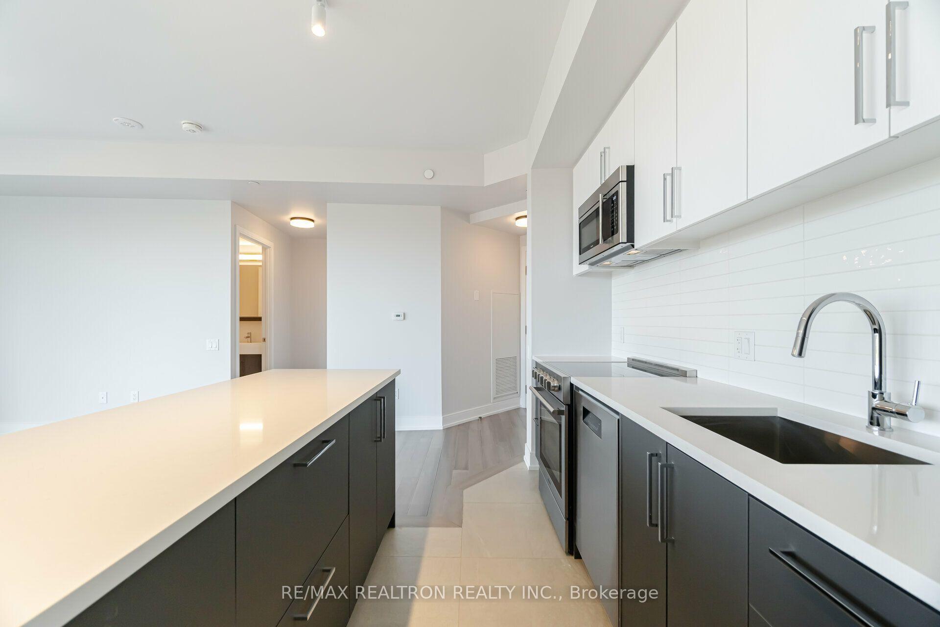 Photo 8 of Unit 507, 2525 Bathurst Street, Toronto, Forest Hill North — HOMEH