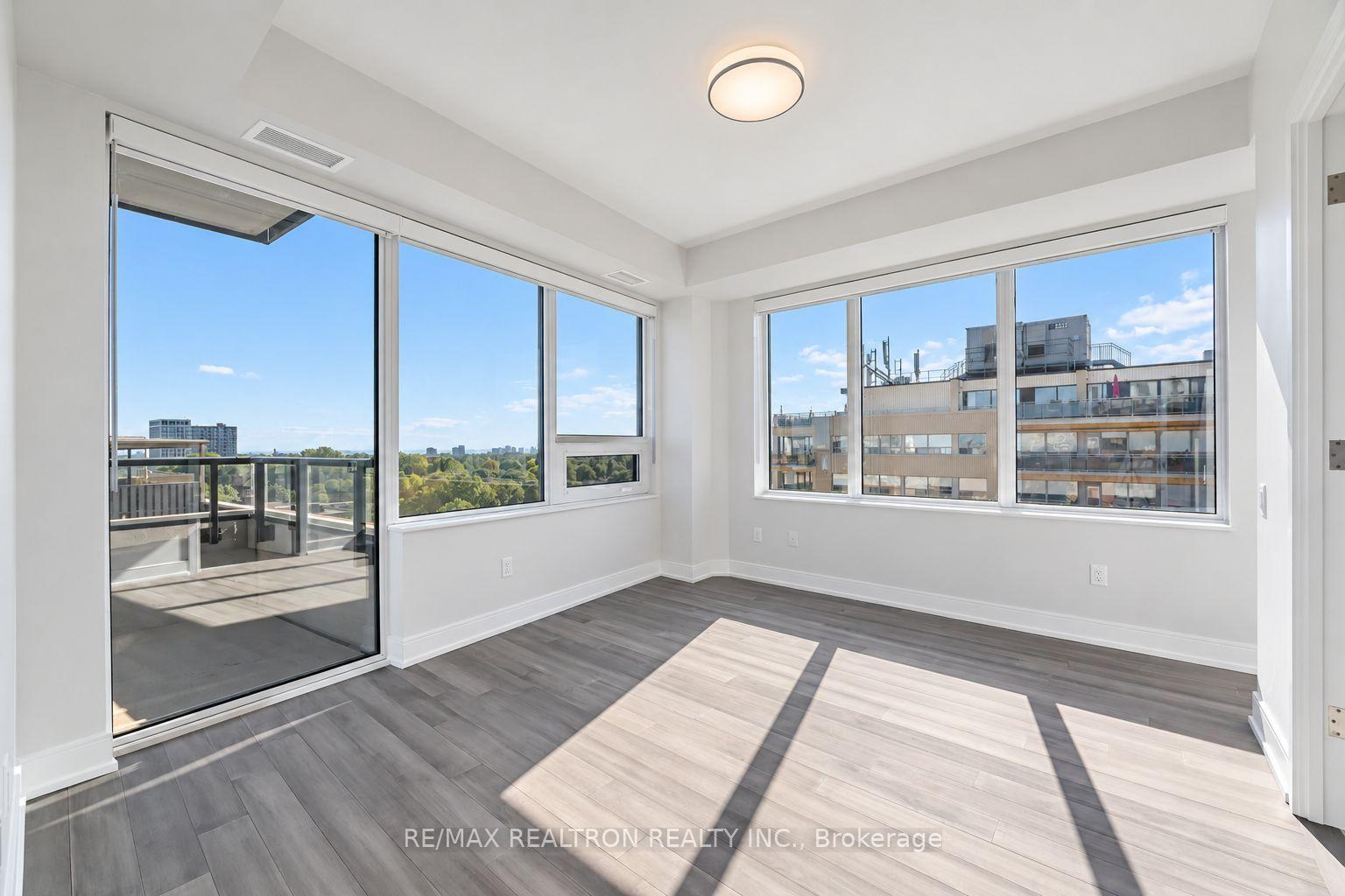 Photo 5 of Unit 804, 2525 Bathurst Street, Toronto, Forest Hill North — HOMEH