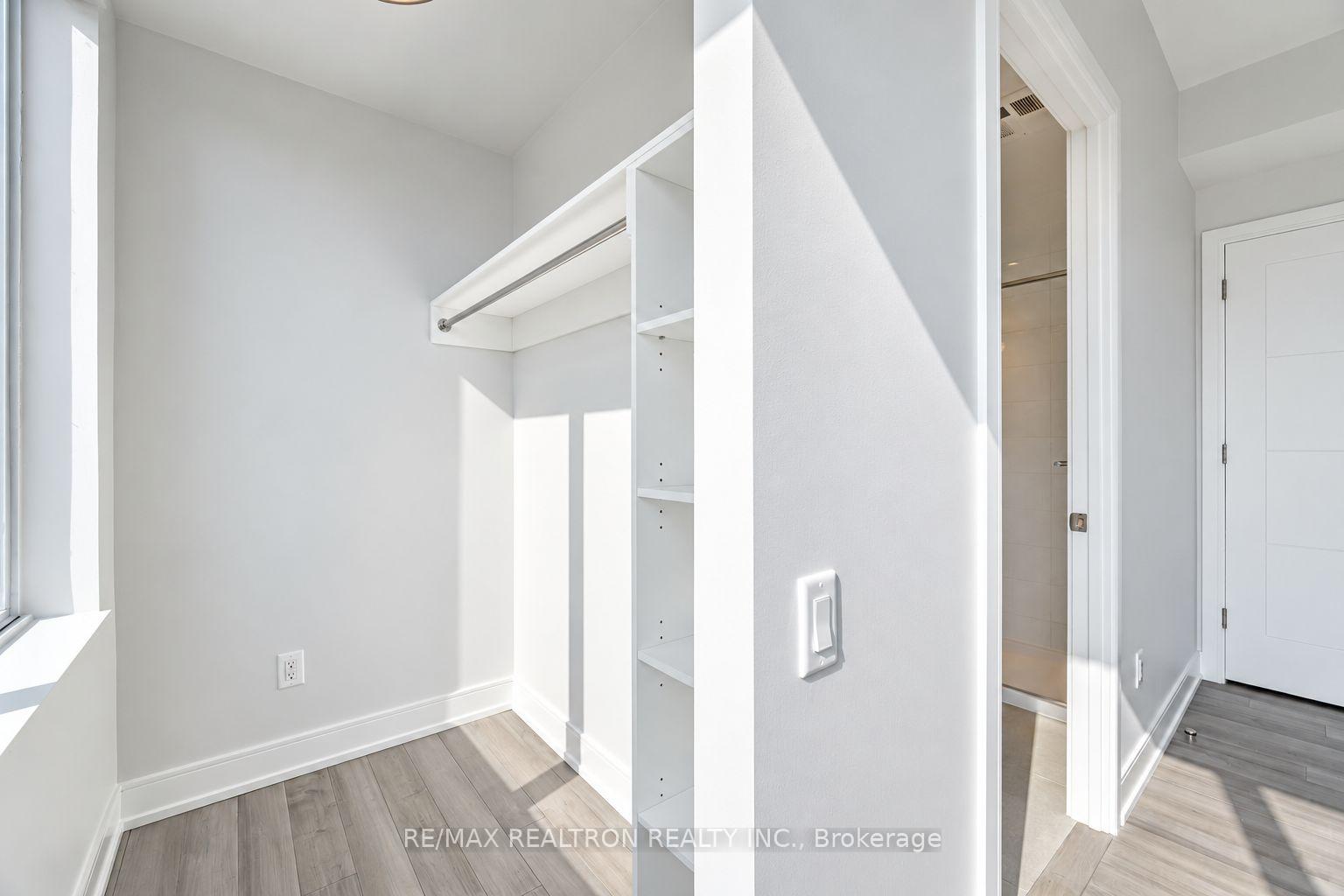 Photo 7 of Unit 804, 2525 Bathurst Street, Toronto, Forest Hill North — HOMEH