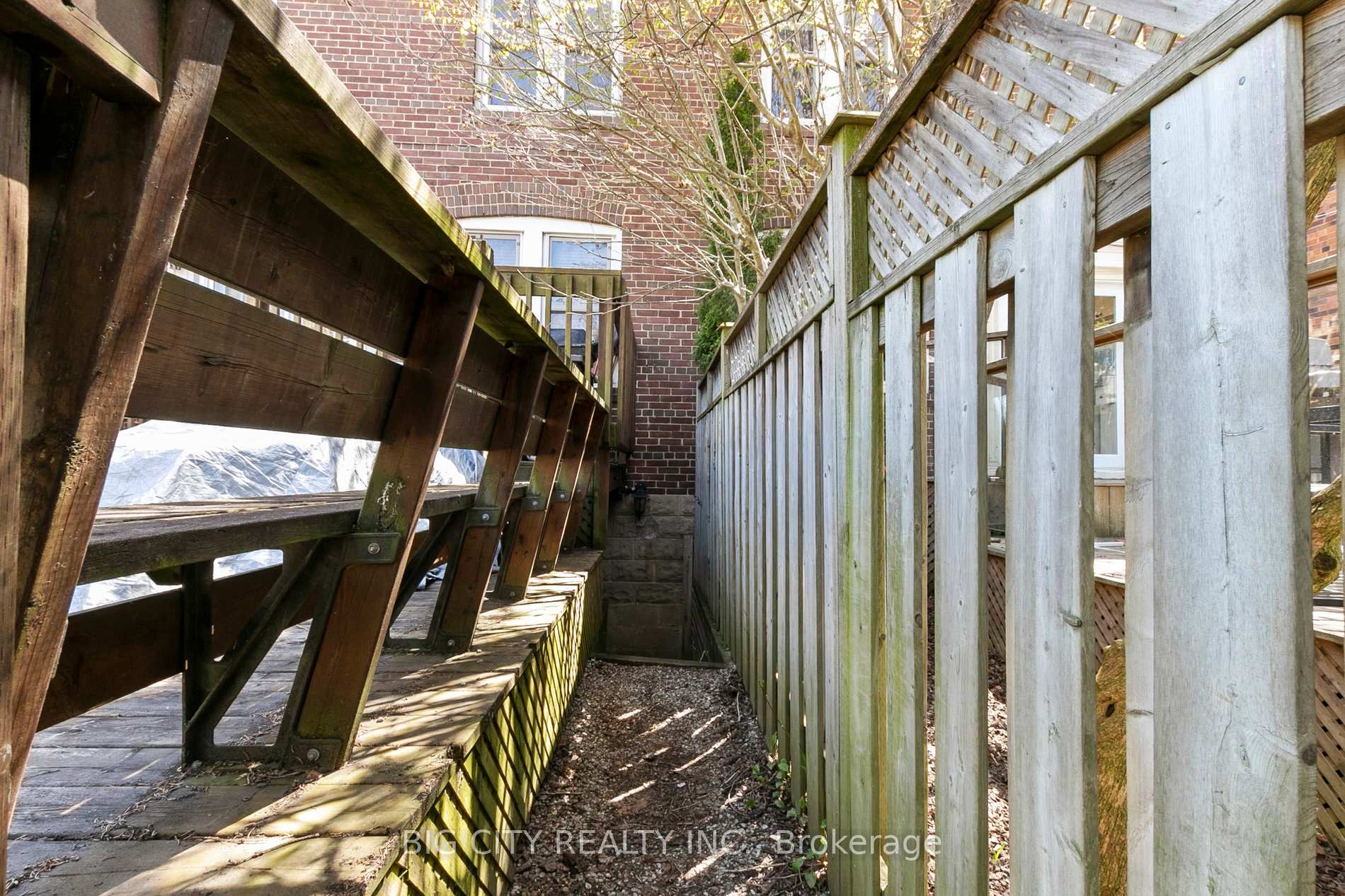 Photo 19 of Unit Lower, 178 Douglas Avenue N, Toronto, Lawrence Park North — HOMEH