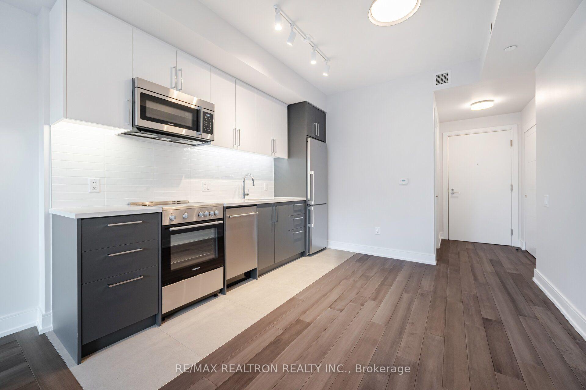 Photo 2 of Unit 1005, 2525 Bathurst Street, Toronto, Forest Hill North — HOMEH