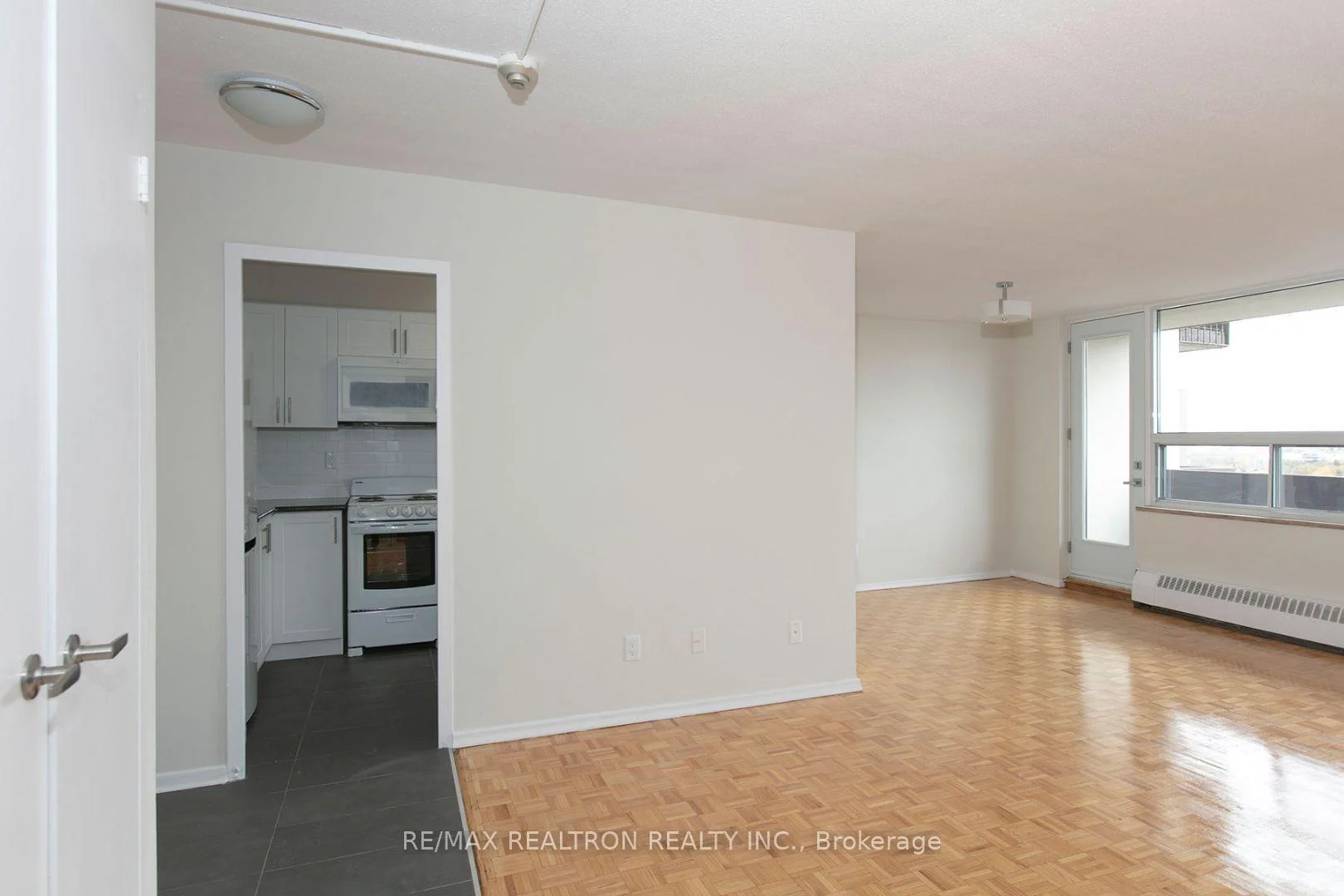 Photo 1 of Unit 1008, 6200 Bathurst Street, North York, Westminster-Branson — HOMEH