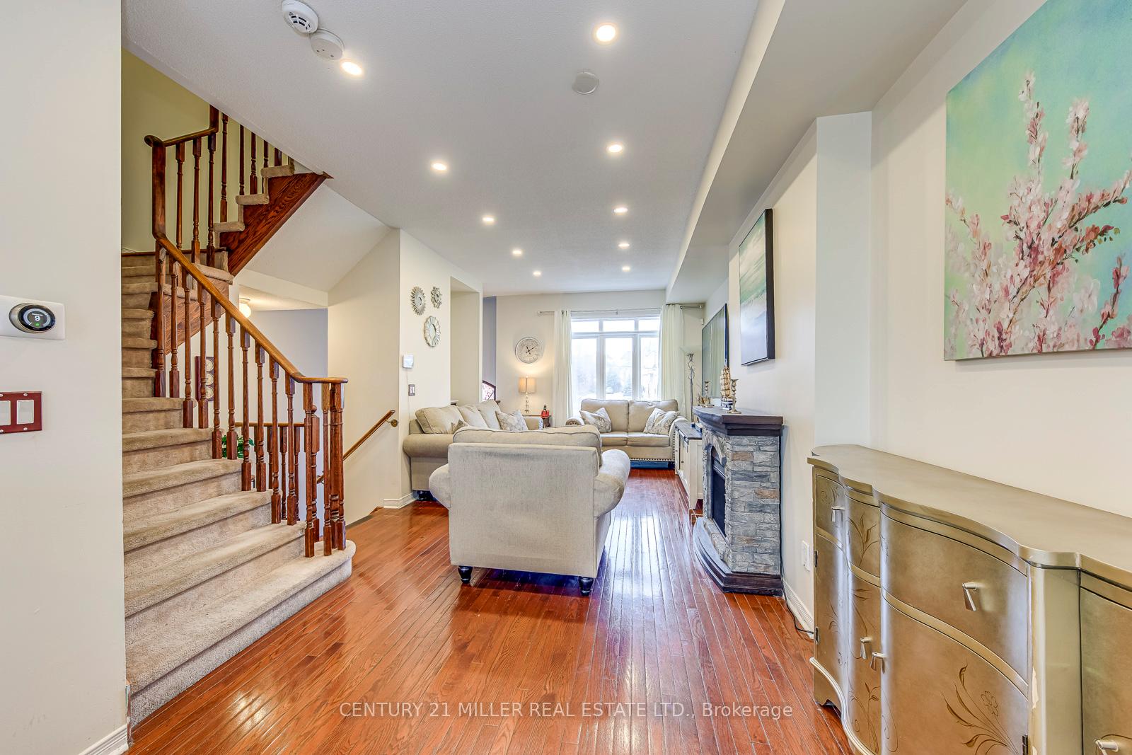Photo 18 of 3117 Joel Kerbel Place, Mississauga, Applewood — HOMEH