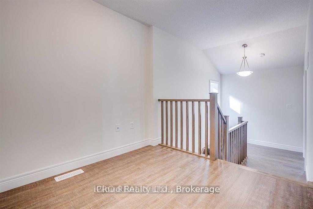 Photo 11 of 13 Southam Lane, Hamilton, Mountview — HOMEH