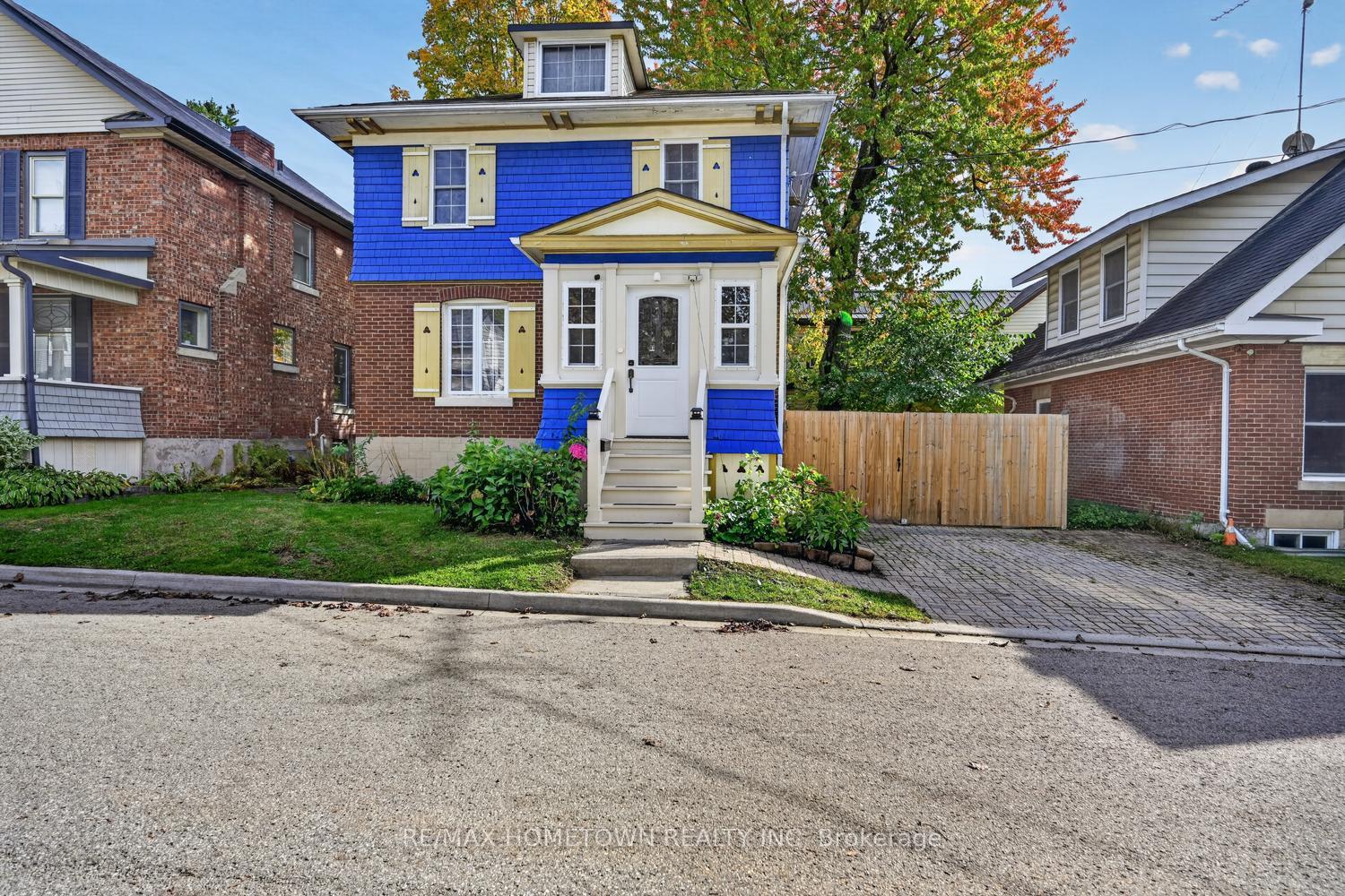 Photo 1 of 27 Byng Avenue, Brockville, Brockville — HOMEH