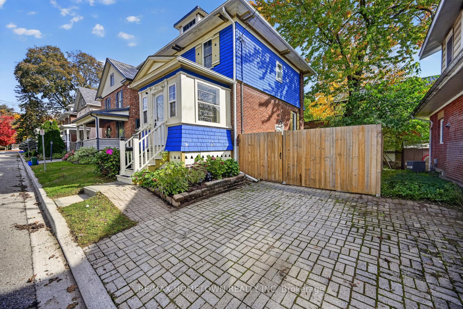 Photo 4 of 27 Byng Avenue, Brockville, Brockville — HOMEH