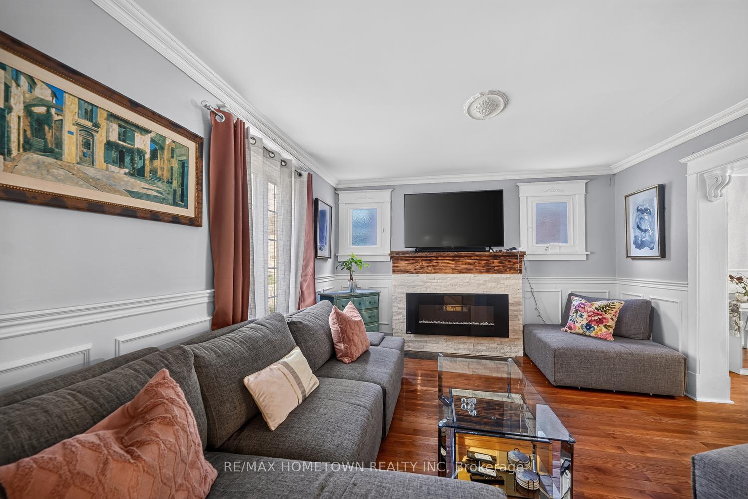 Photo 10 of 27 Byng Avenue, Brockville, Brockville — HOMEH