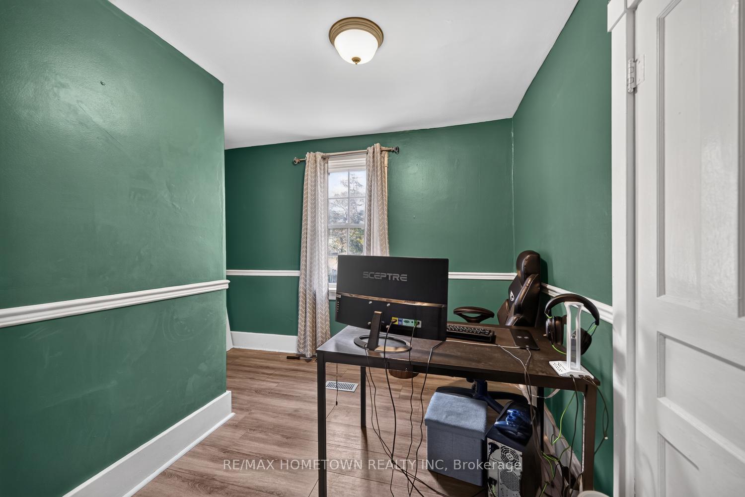 Photo 25 of 27 Byng Avenue, Brockville, Brockville — HOMEH