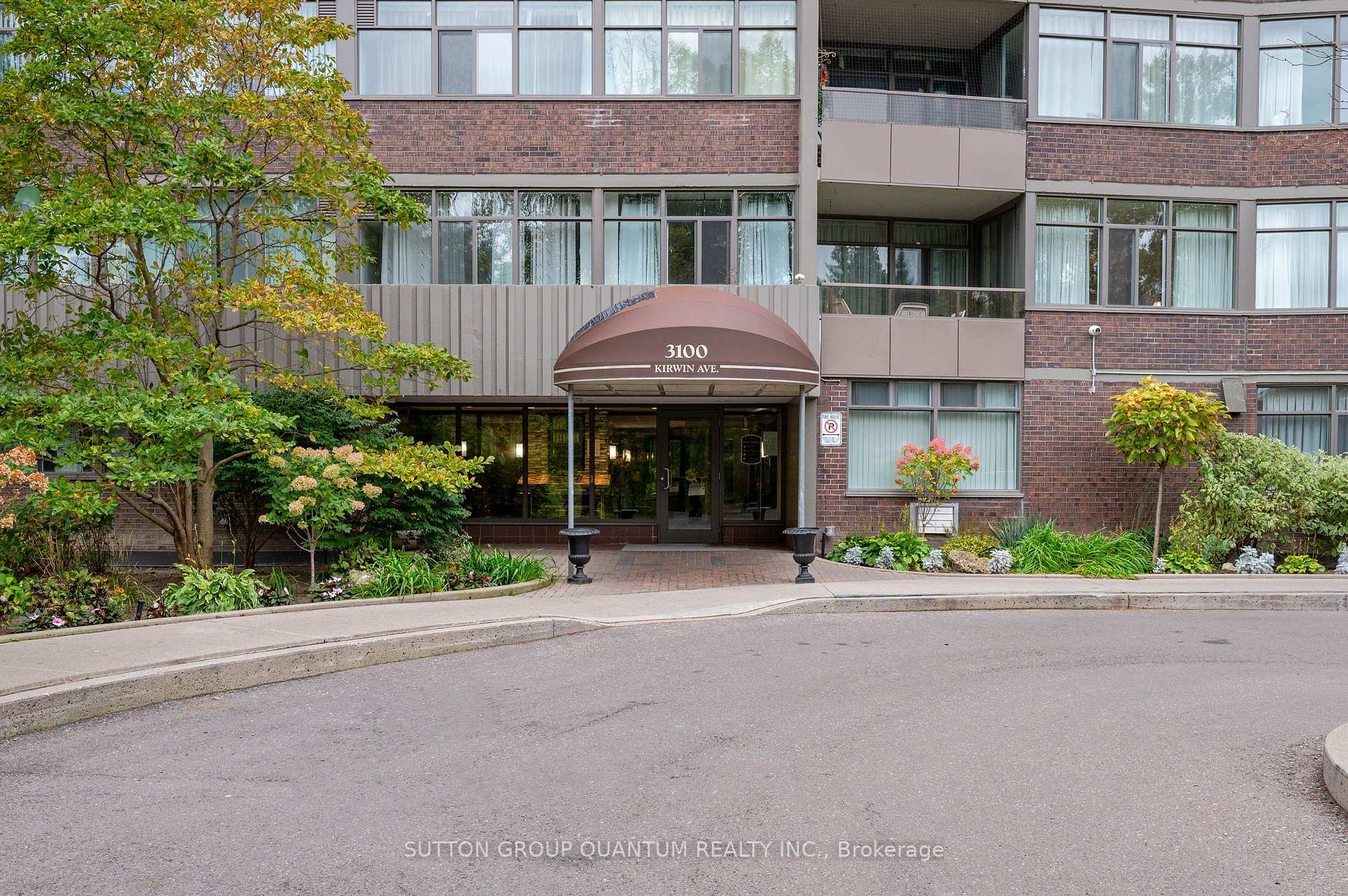 Photo 2 of Unit Ph04, 3100 Kirwin Avenue, Mississauga, Cooksville — HOMEH